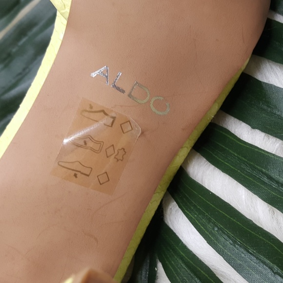 Aldo Aceilia Yellow D'Orsay Pump Heels 9 - Picture 4 of 8